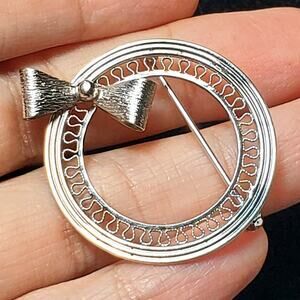 Star Art Sterling Bow Open Work Round Brooch 1.25" Minimalist Signed Vtg